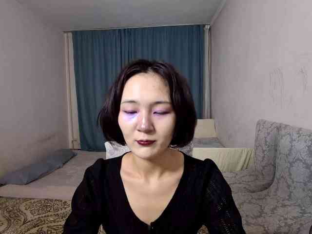 UrSweetieLeigh webcam