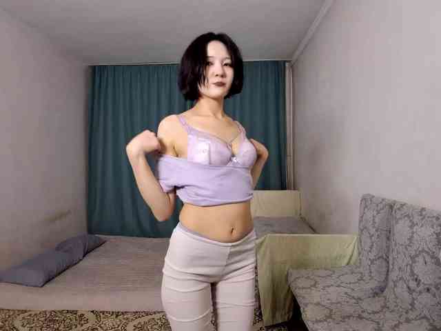 UrSweetieLeigh webcam