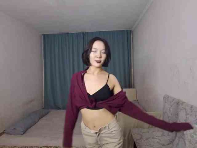 UrSweetieLeigh webcam