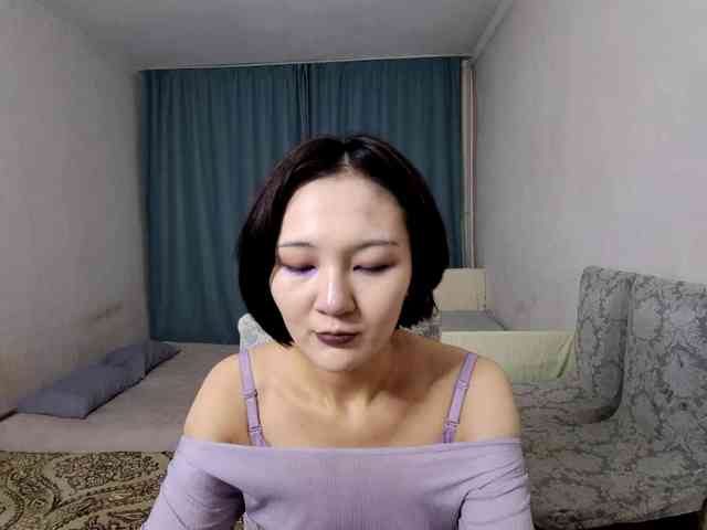 UrSweetieLeigh webcam