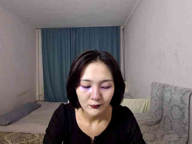 UrSweetieLeigh webcam