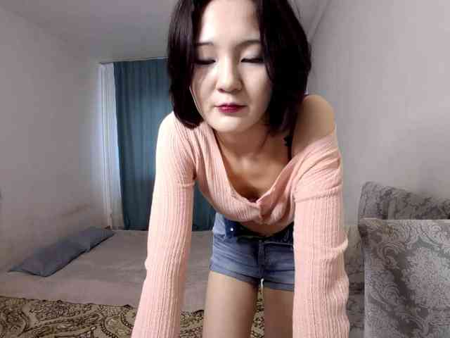 UrSweetieLeigh webcam