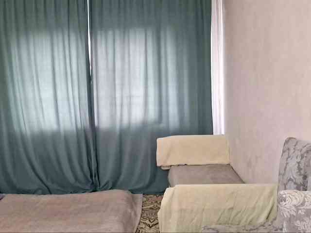 UrSweetieLeigh webcam