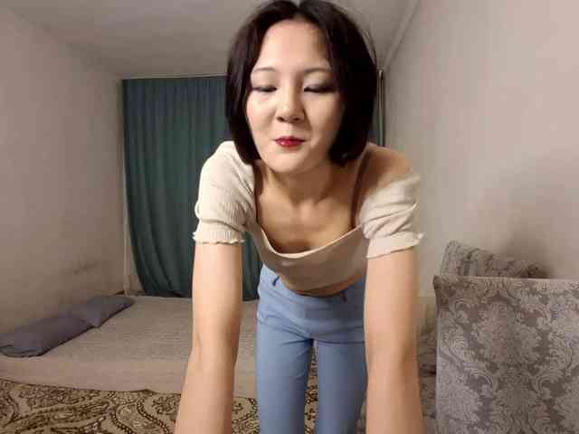 UrSweetieLeigh webcam