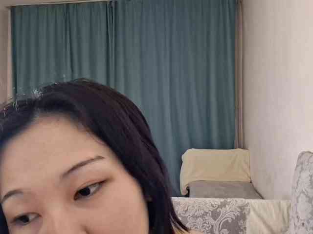 UrSweetieLeigh webcam