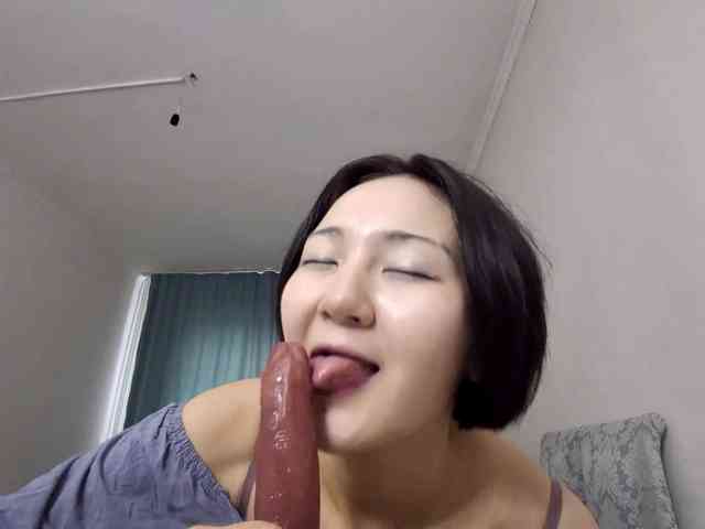 UrSweetieLeigh webcam