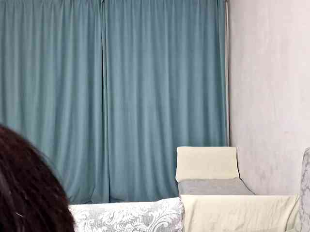 UrSweetieLeigh webcam