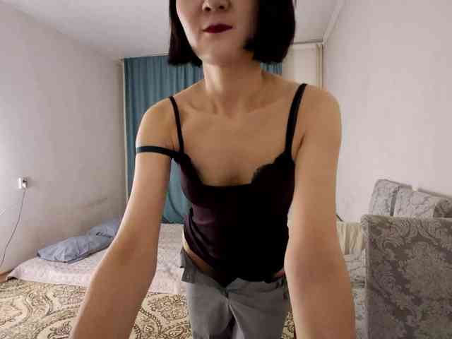 UrSweetieLeigh webcam