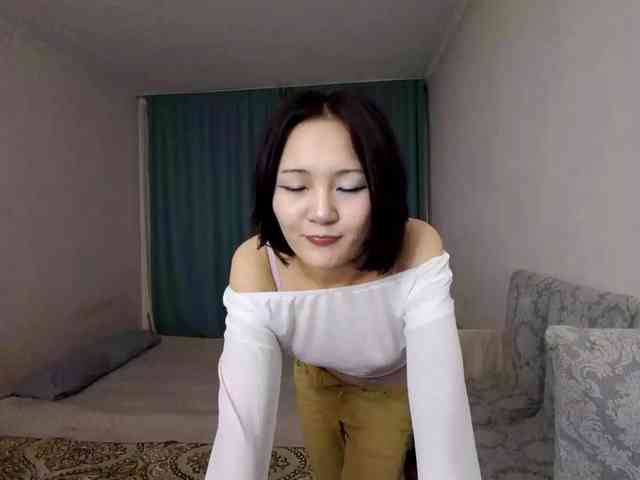 UrSweetieLeigh webcam