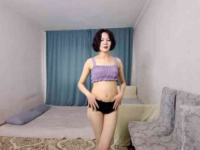 UrSweetieLeigh webcam