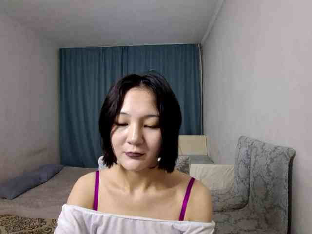 UrSweetieLeigh webcam