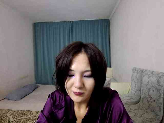UrSweetieLeigh webcam
