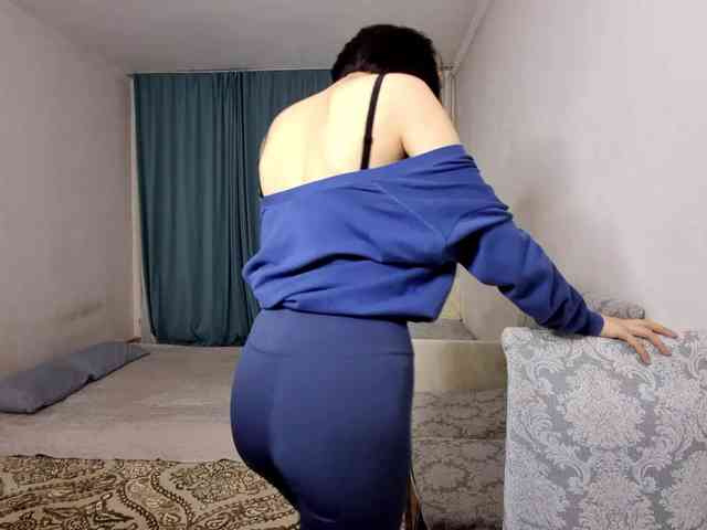 UrSweetieLeigh webcam