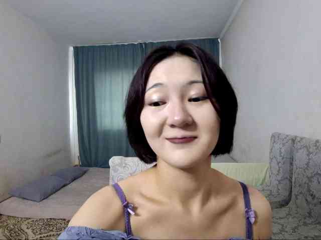 UrSweetieLeigh webcam