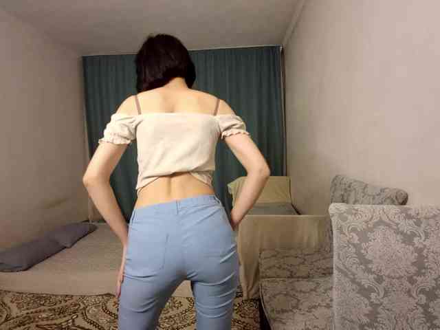 UrSweetieLeigh webcam