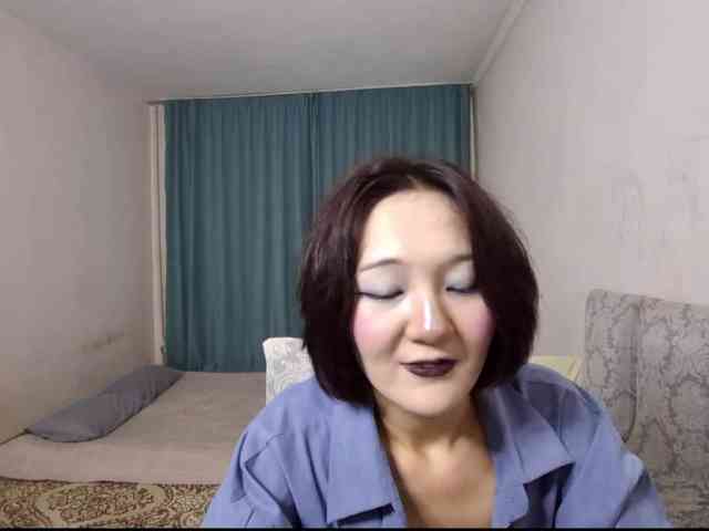UrSweetieLeigh webcam