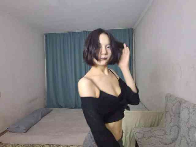 UrSweetieLeigh webcam
