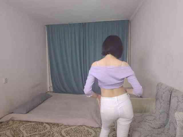 UrSweetieLeigh webcam