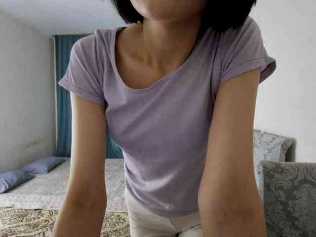 UrSweetieLeigh webcam