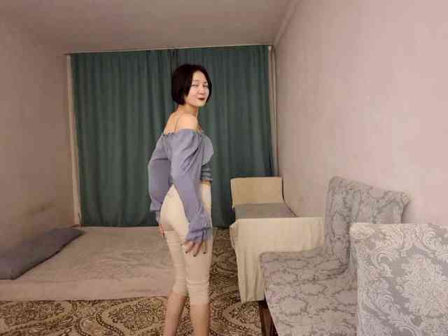 UrSweetieLeigh webcam