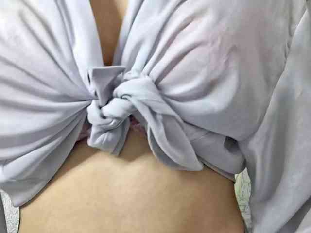 UrSweetieLeigh webcam