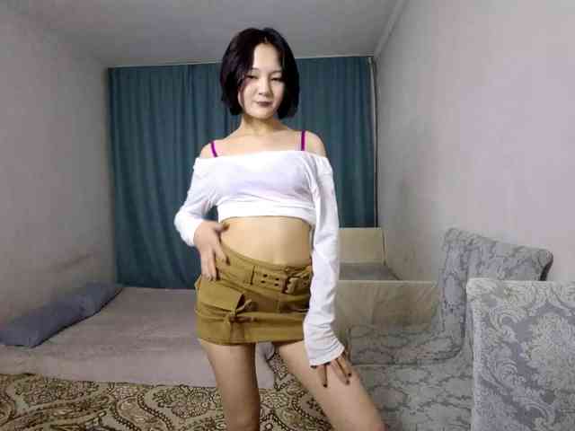 UrSweetieLeigh webcam