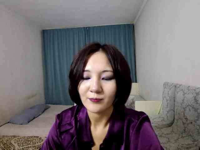 UrSweetieLeigh webcam