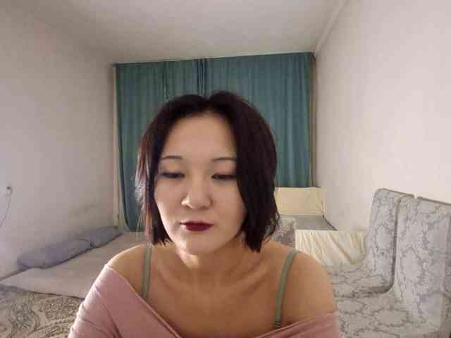 UrSweetieLeigh webcam