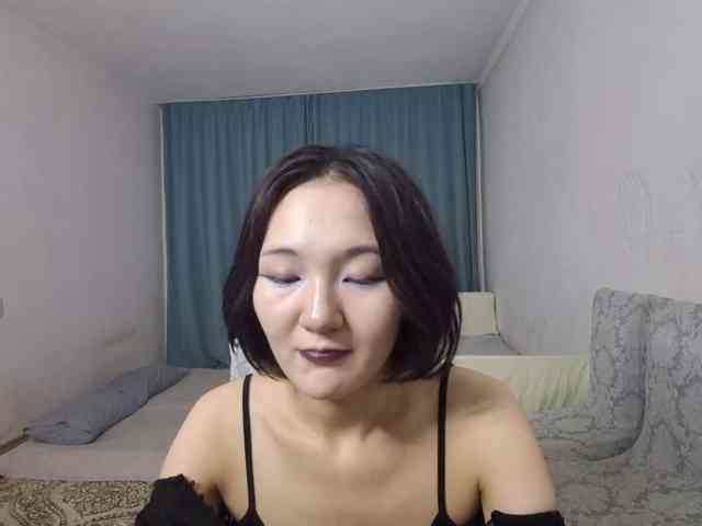 UrSweetieLeigh webcam