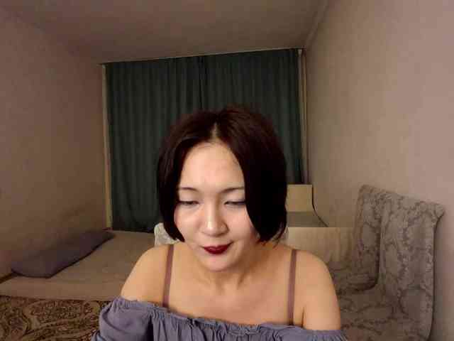 UrSweetieLeigh webcam