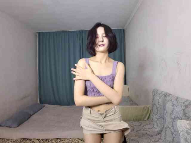 UrSweetieLeigh webcam