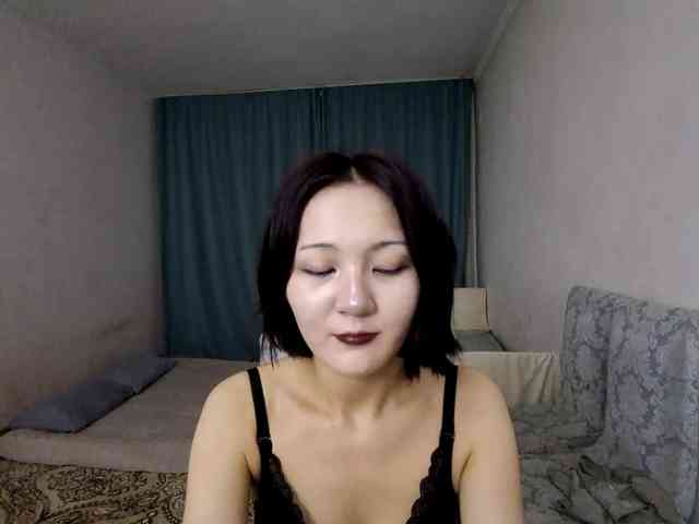 UrSweetieLeigh webcam