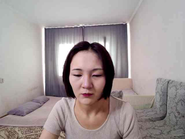 UrSweetieLeigh webcam