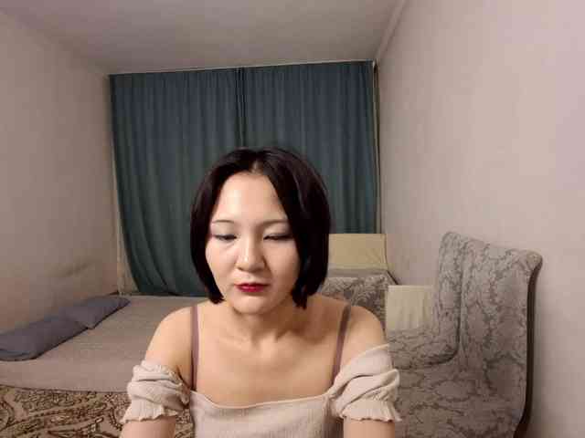 UrSweetieLeigh webcam