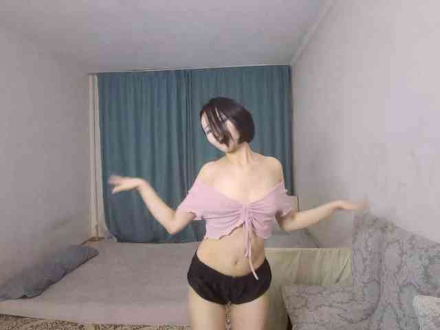 UrSweetieLeigh webcam