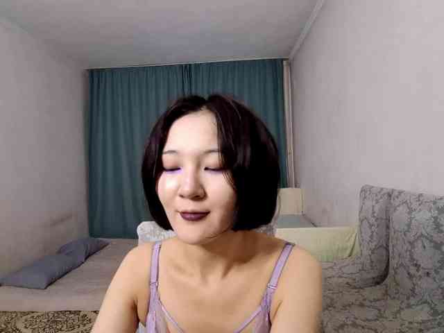 UrSweetieLeigh webcam