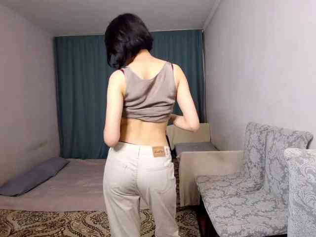 UrSweetieLeigh webcam