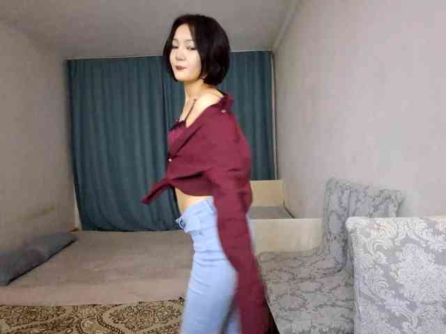 UrSweetieLeigh webcam