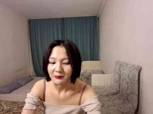 UrSweetieLeigh webcam