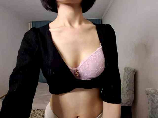 UrSweetieLeigh webcam