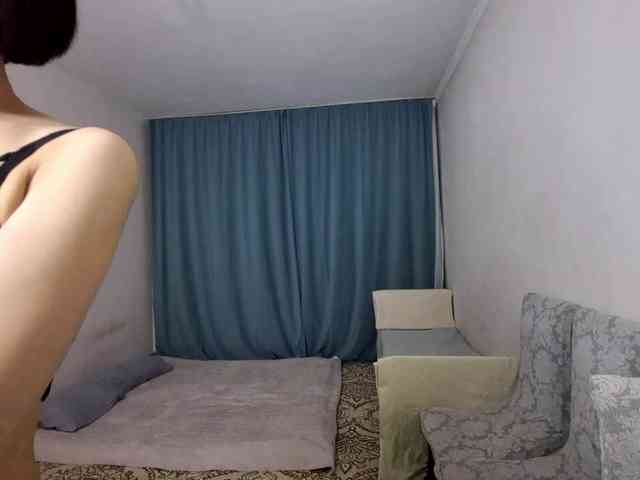 UrSweetieLeigh webcam