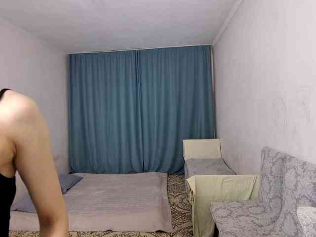 UrSweetieLeigh webcam