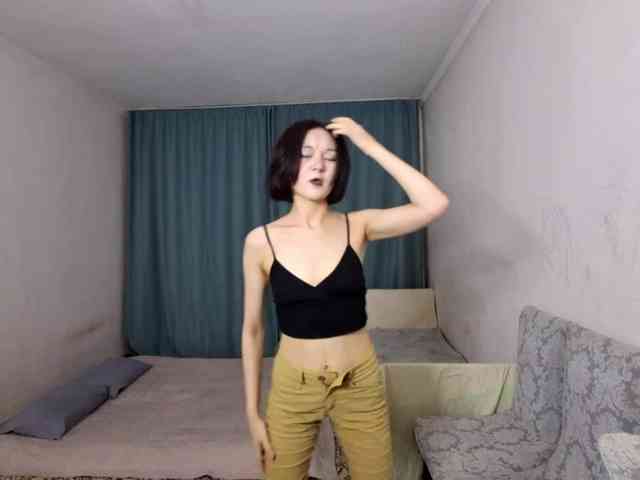 UrSweetieLeigh webcam