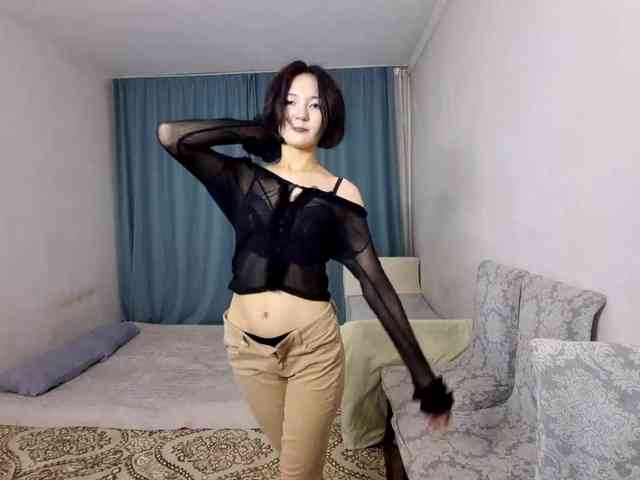 UrSweetieLeigh webcam