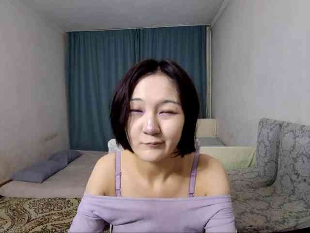 UrSweetieLeigh webcam