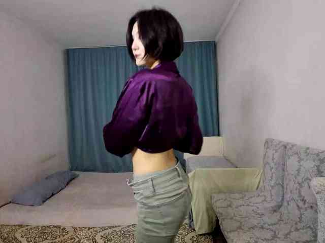 UrSweetieLeigh webcam