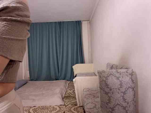 UrSweetieLeigh webcam