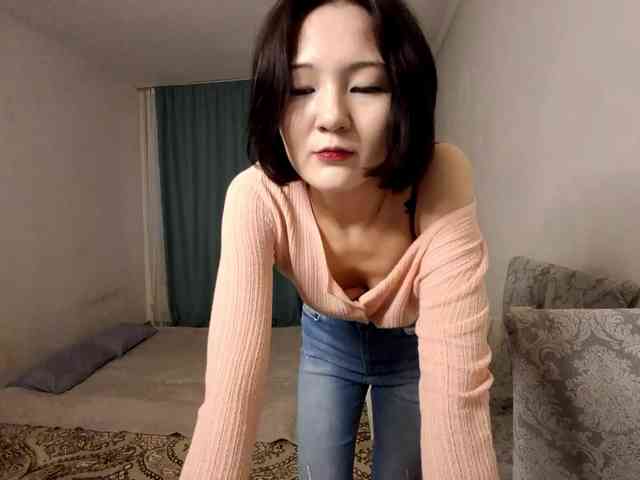 UrSweetieLeigh webcam