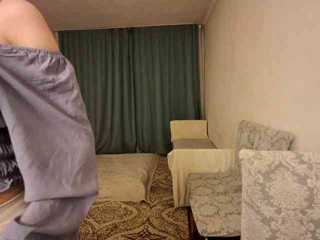 UrSweetieLeigh webcam