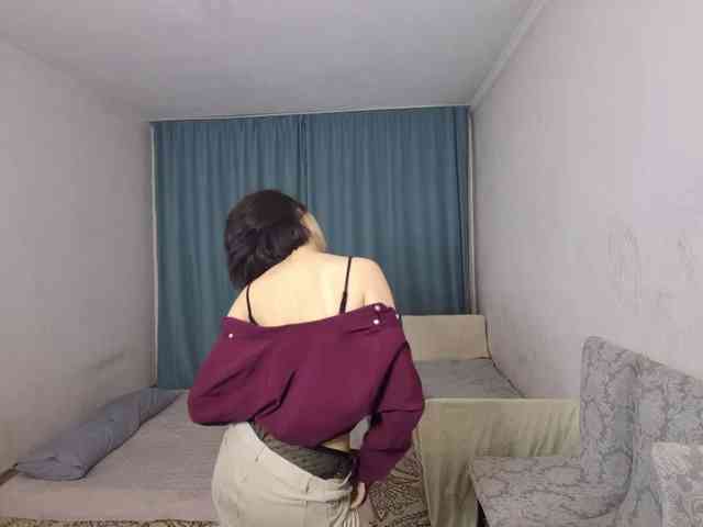 UrSweetieLeigh webcam
